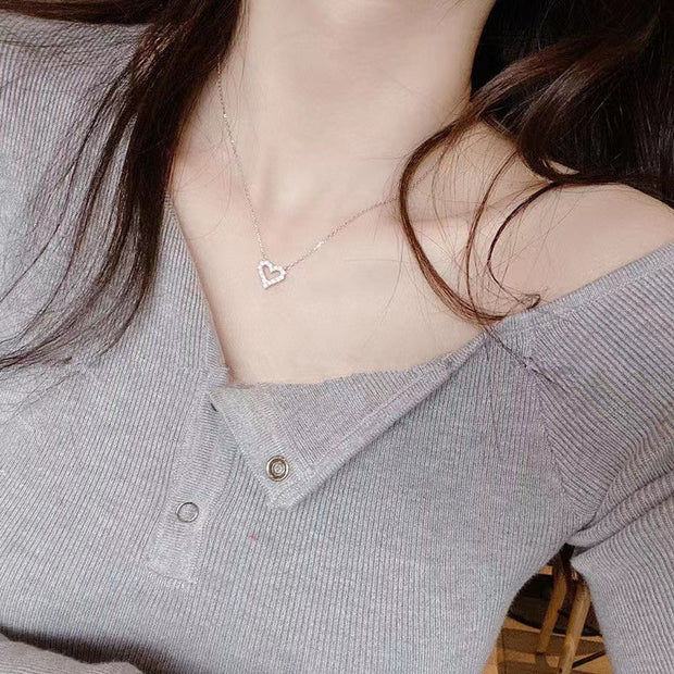 Hollowed Heart Shape Simple Heart-shaped Necklace Female Clavicle Chain