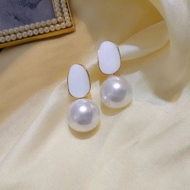 Vintage Oil Dripping Red Pearl Earrings For Women