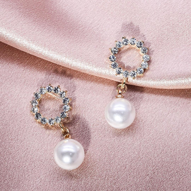 Women's High-grade Banquet Style Diamond-embedded Circle Autumn And Winter Earrings